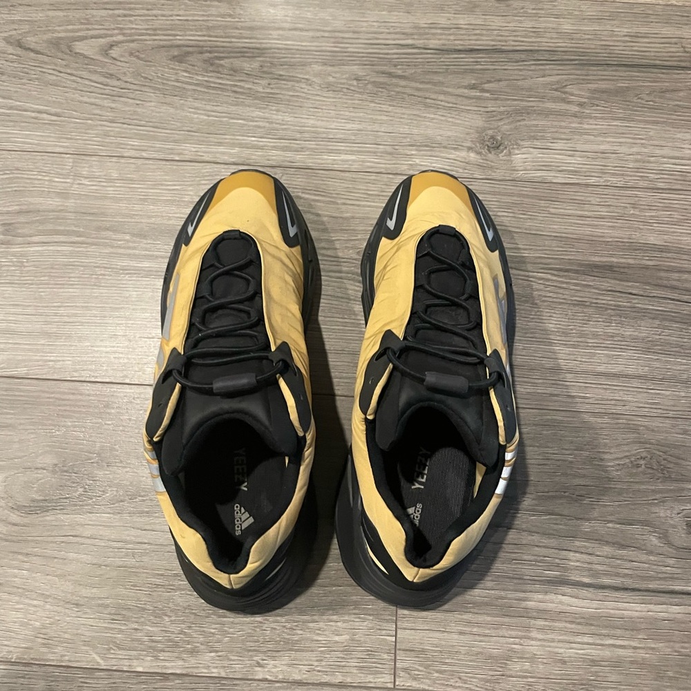 SOLD Yeezy Boost 700 MNVN Honey Flux